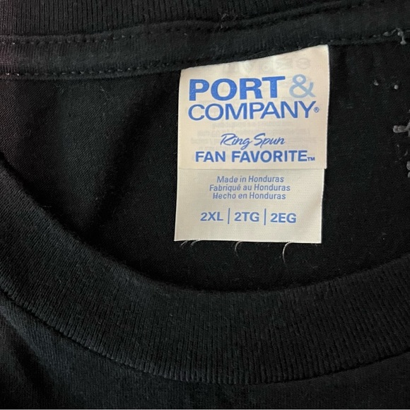 I’m With The Birthday Girl T-shirt - Picture 7 of 7